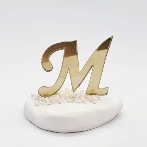 Μπομπονιέρα Βάπτισης Βότσαλο με Μονόγραμμα πλεξιγκλάς κωδ.34005 - Image 1