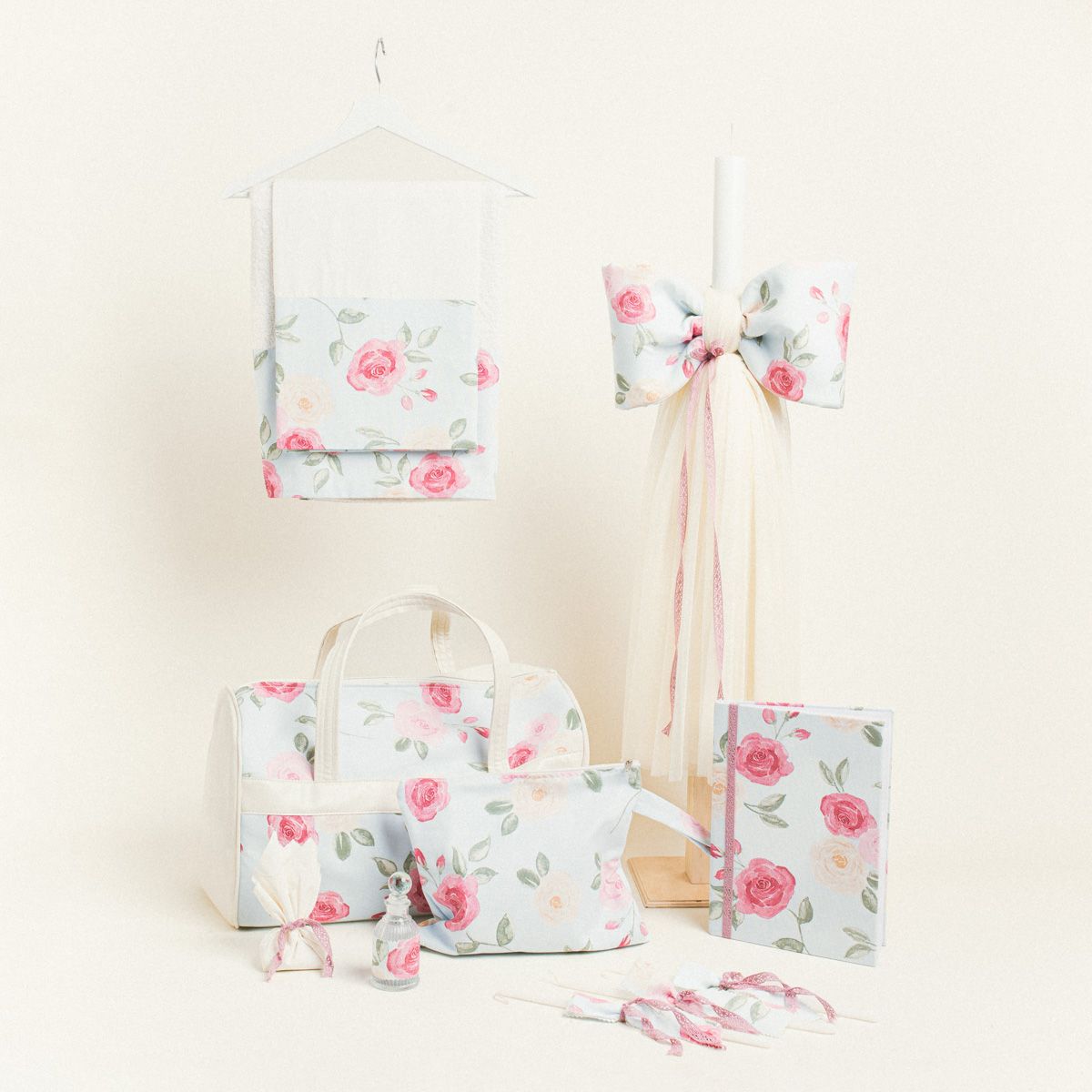 Σετ Βάπτισης για Κορίτσι Τριαντάφυλλα σε Γαλάζιο Φόντο κωδ.331232